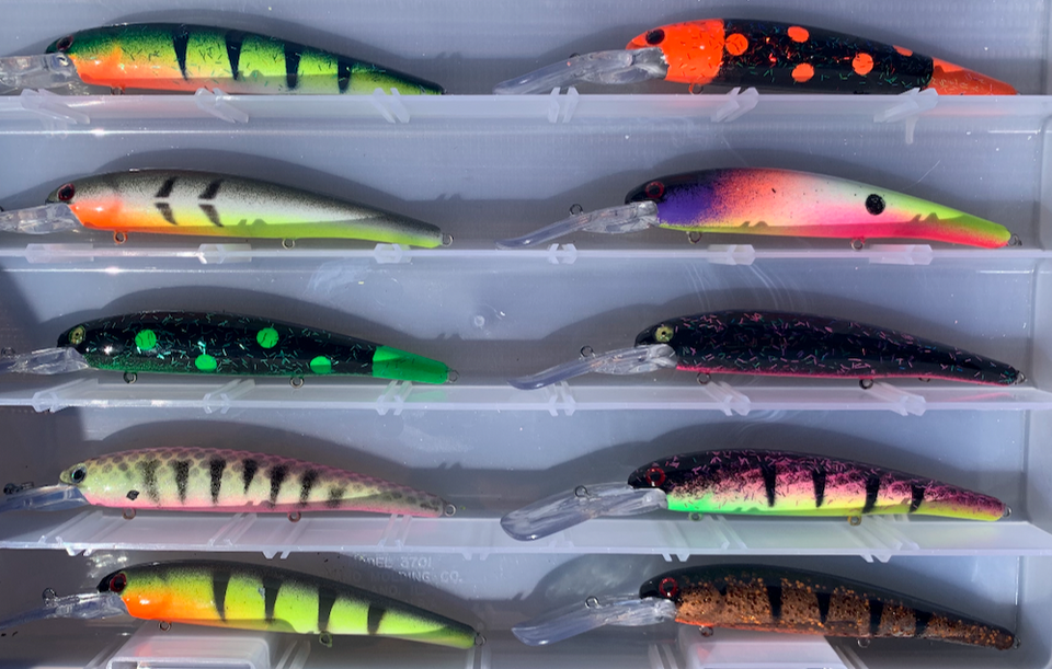 Custom Painting Walleye Tackle - Crankbaits, Spoons & Blades – DH